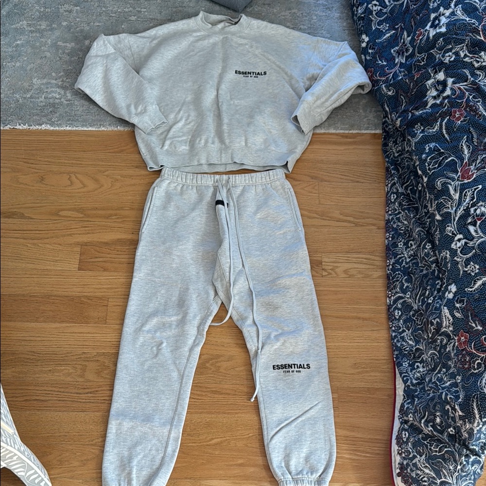 ESSENTIALS FOG set